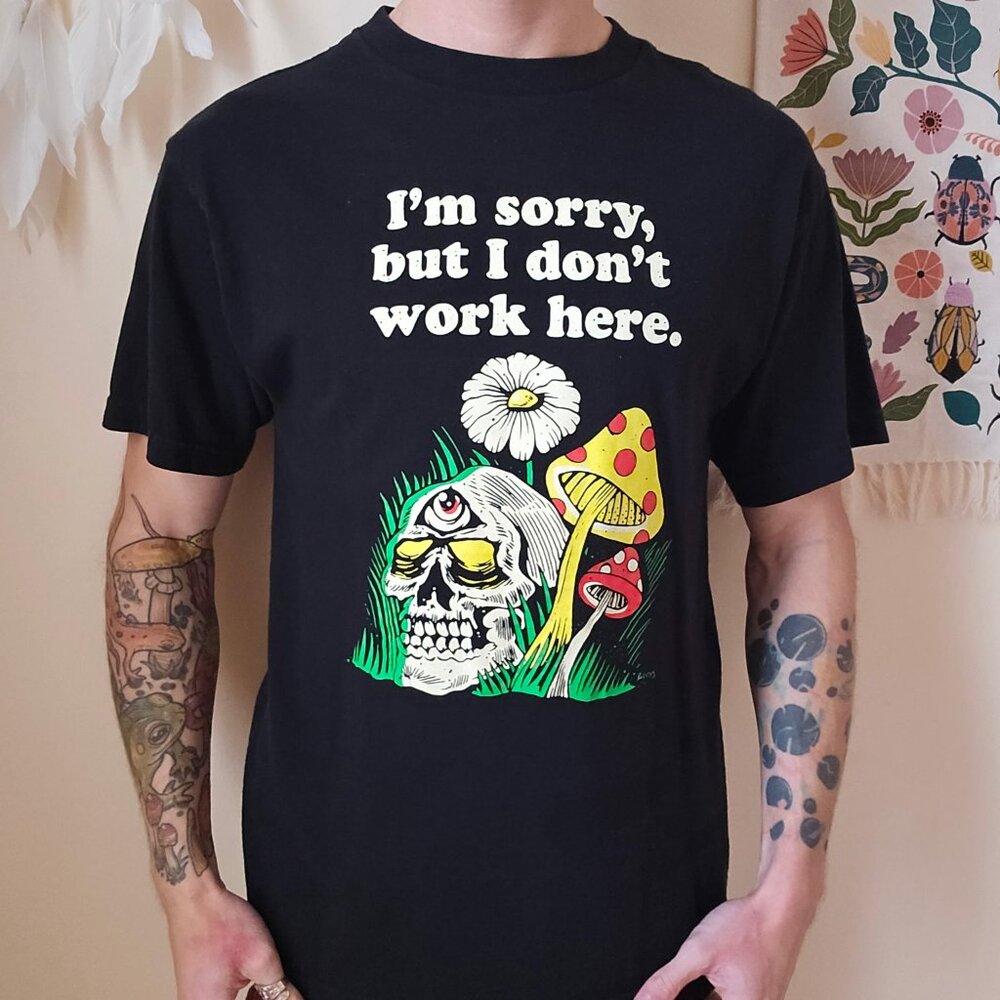 Boss Dog "I Don't Work Here" Trippy Graphic Tee